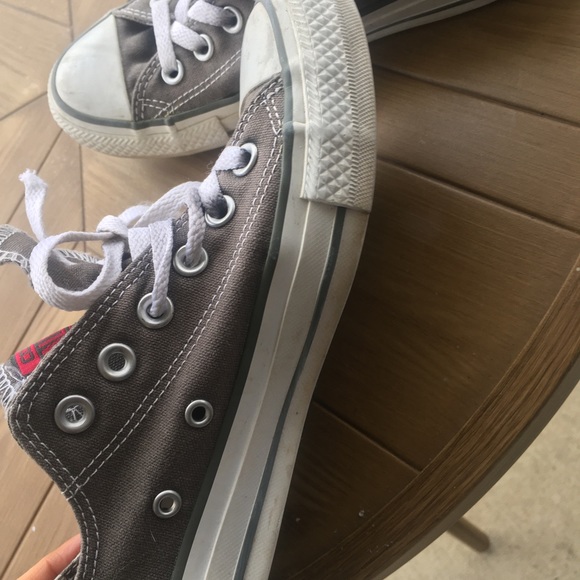 EUC gray converse - Picture 8 of 8